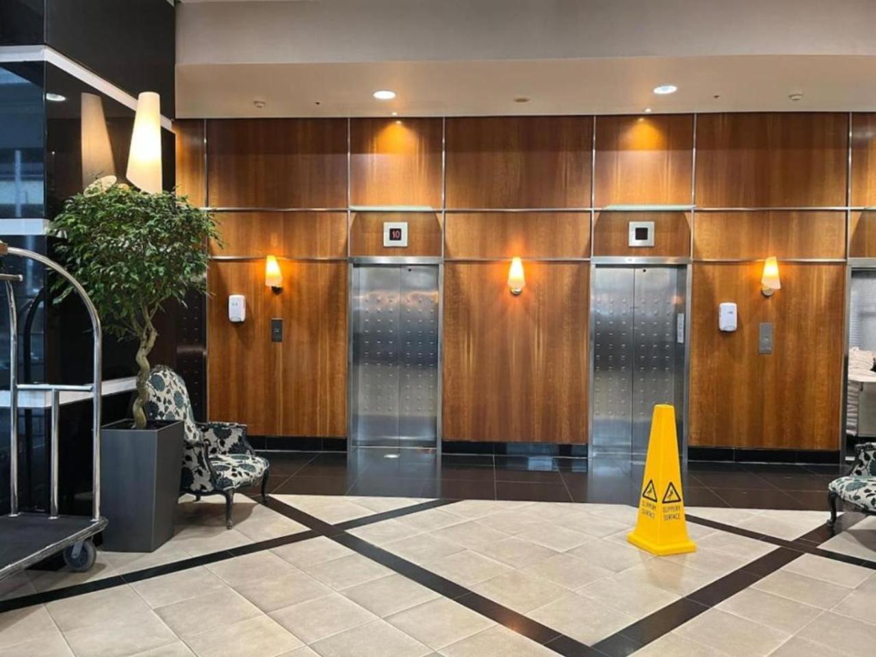 A City Stay Holiday On Queen Street Auckland Exteriör bild