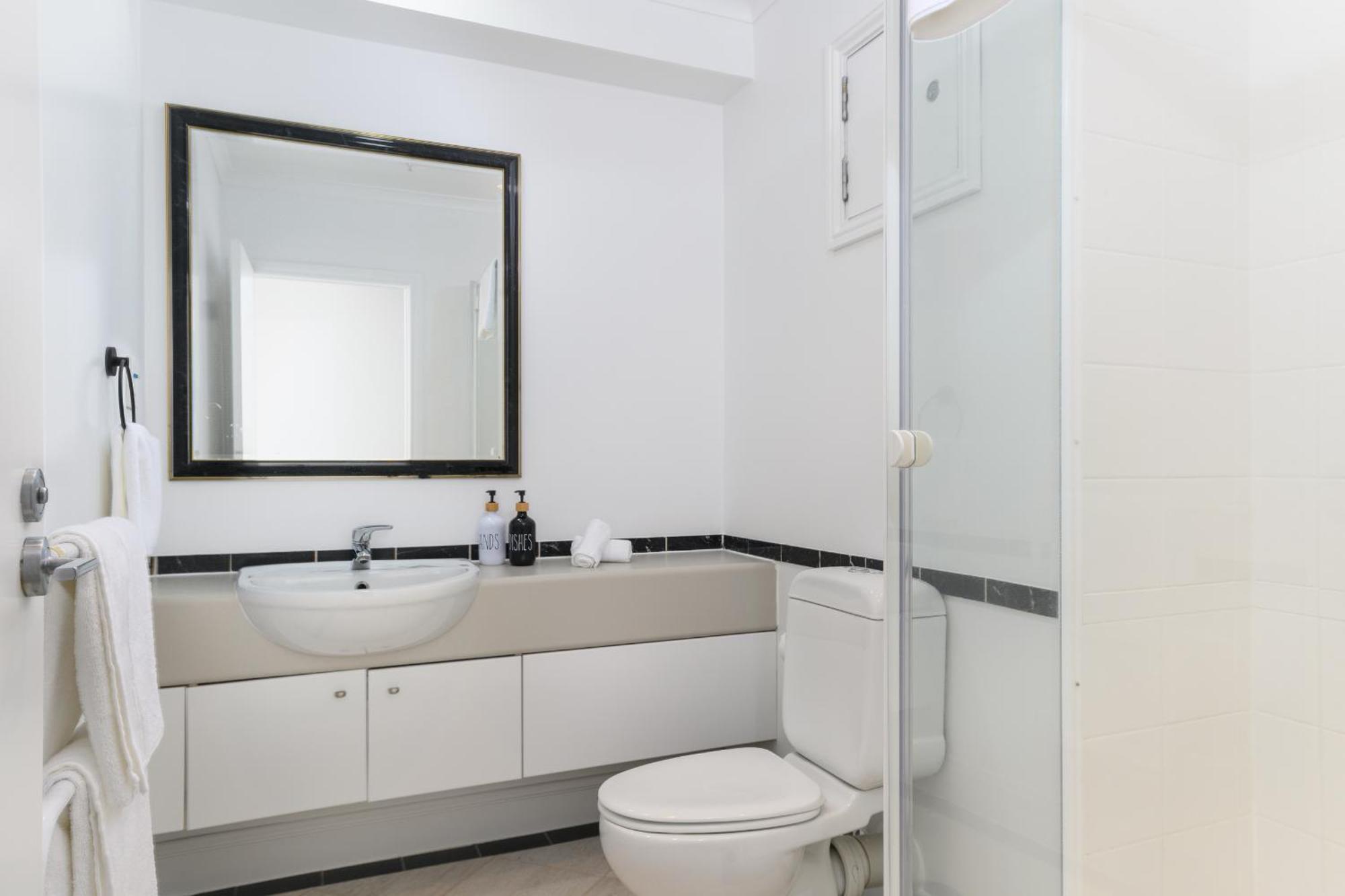 A City Stay Holiday On Queen Street Auckland Exteriör bild